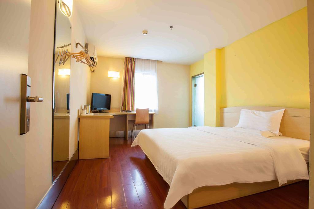 7Days Inn Foshan Dongfang Square Walmart Номер фото