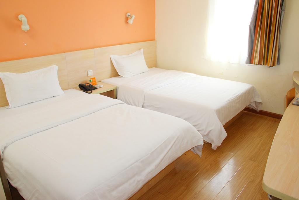 7Days Inn Foshan Dongfang Square Walmart Экстерьер фото