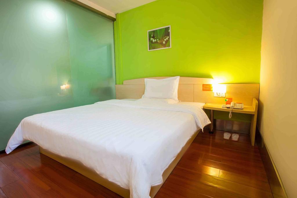 7Days Inn Foshan Dongfang Square Walmart Номер фото