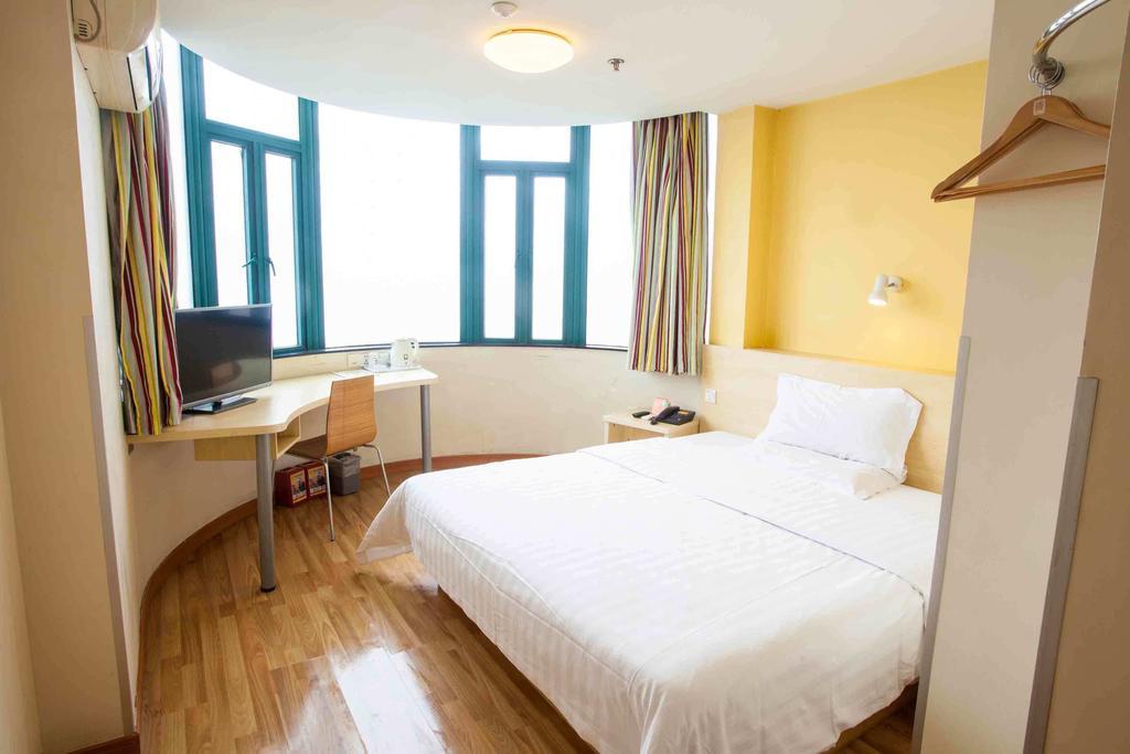 7Days Inn Foshan Dongfang Square Walmart Номер фото